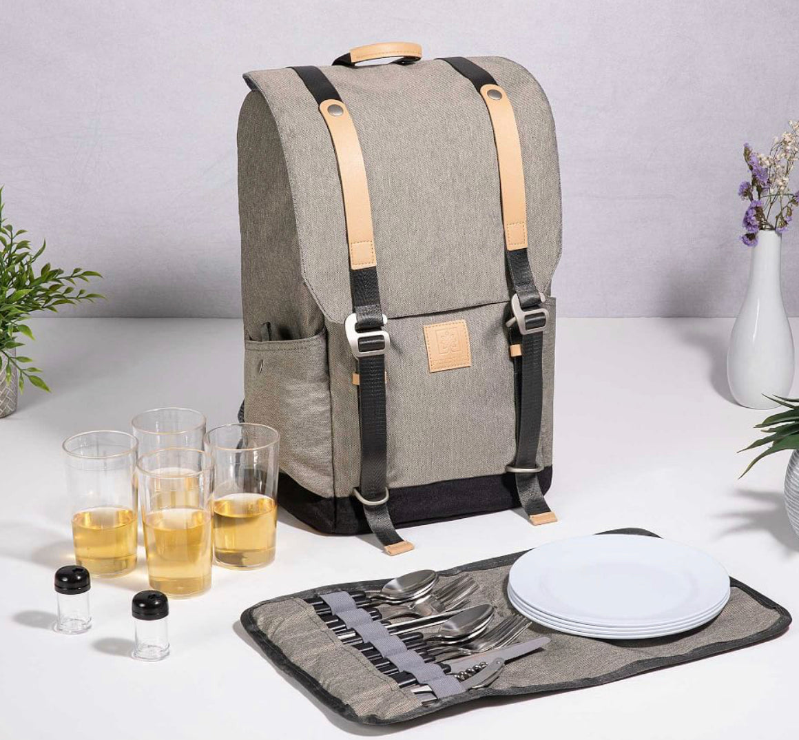 Frontier Picnic Backpack - Set for 4